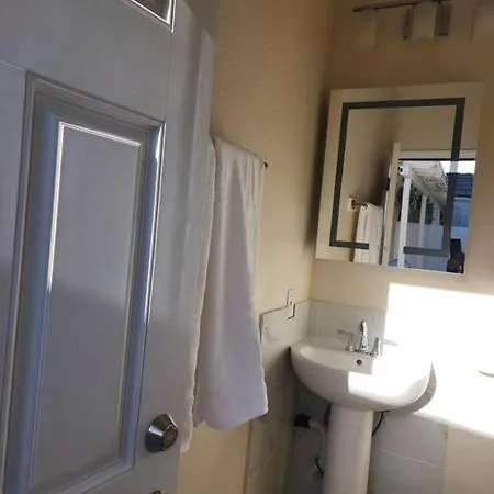 Cozy Tiny Private Guestsuite Lancaster Exterior photo